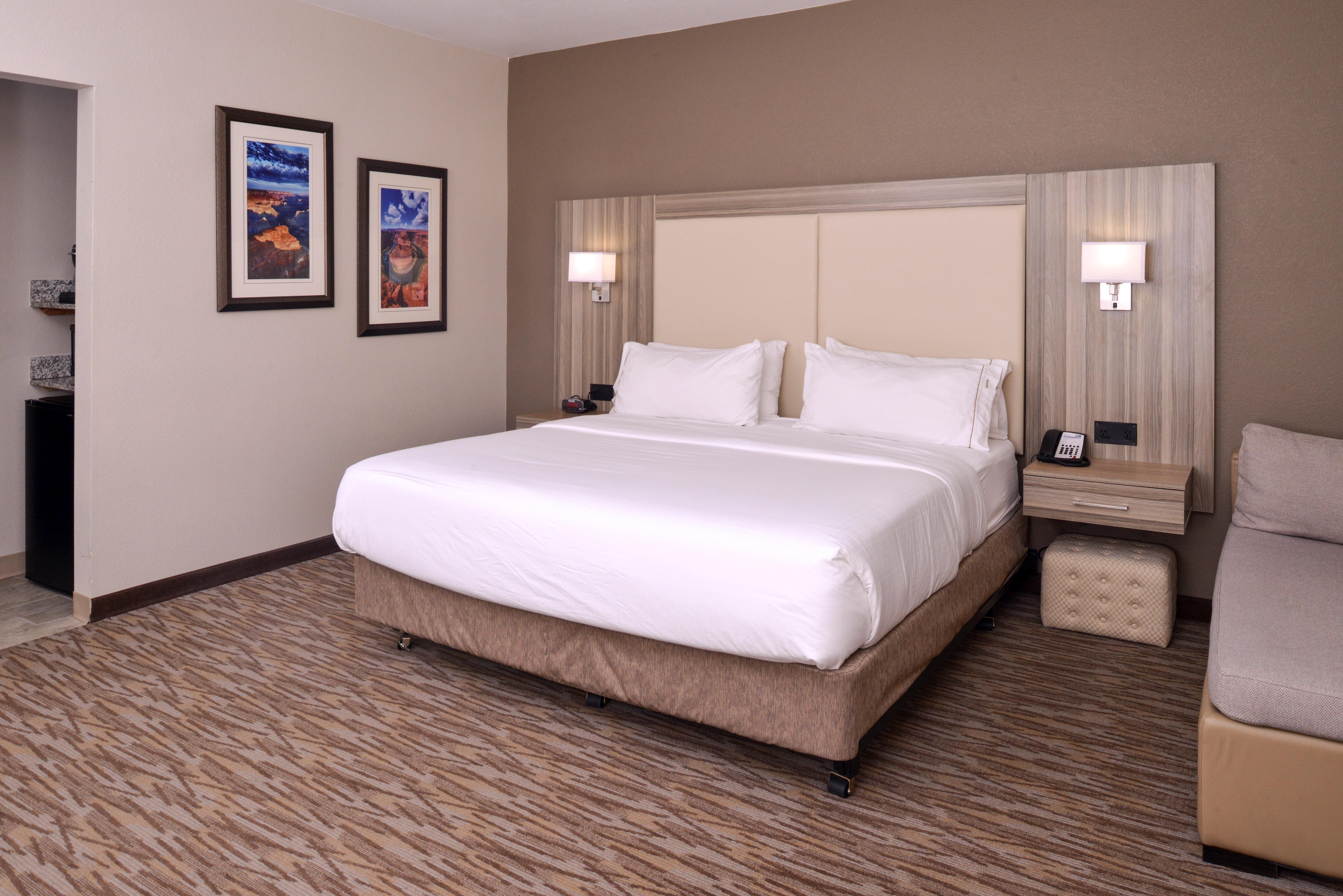 Holiday Inn Express & Suites Williams By Ihg Bagian luar foto