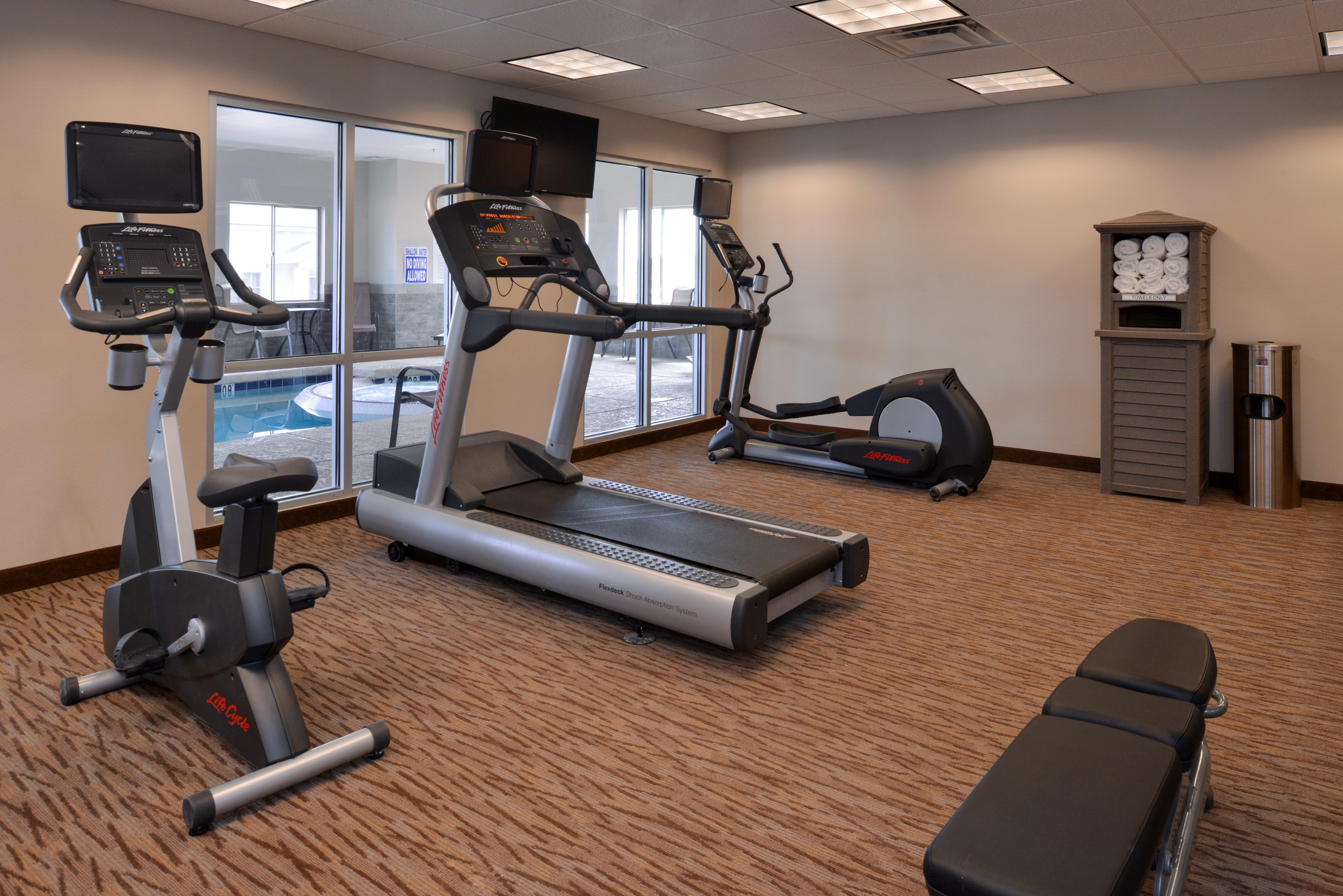 Holiday Inn Express & Suites Williams By Ihg Bagian luar foto