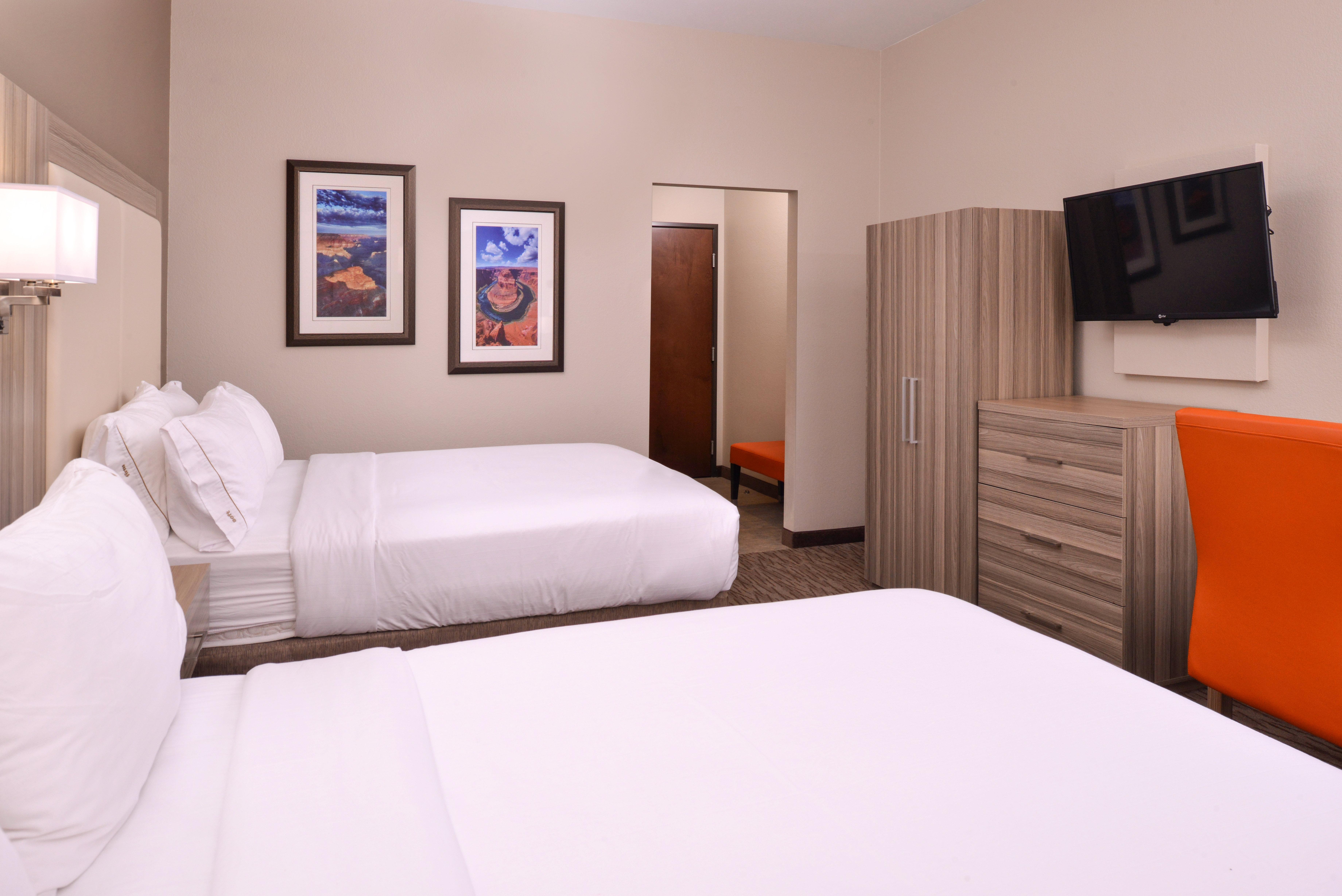 Holiday Inn Express & Suites Williams By Ihg Bagian luar foto