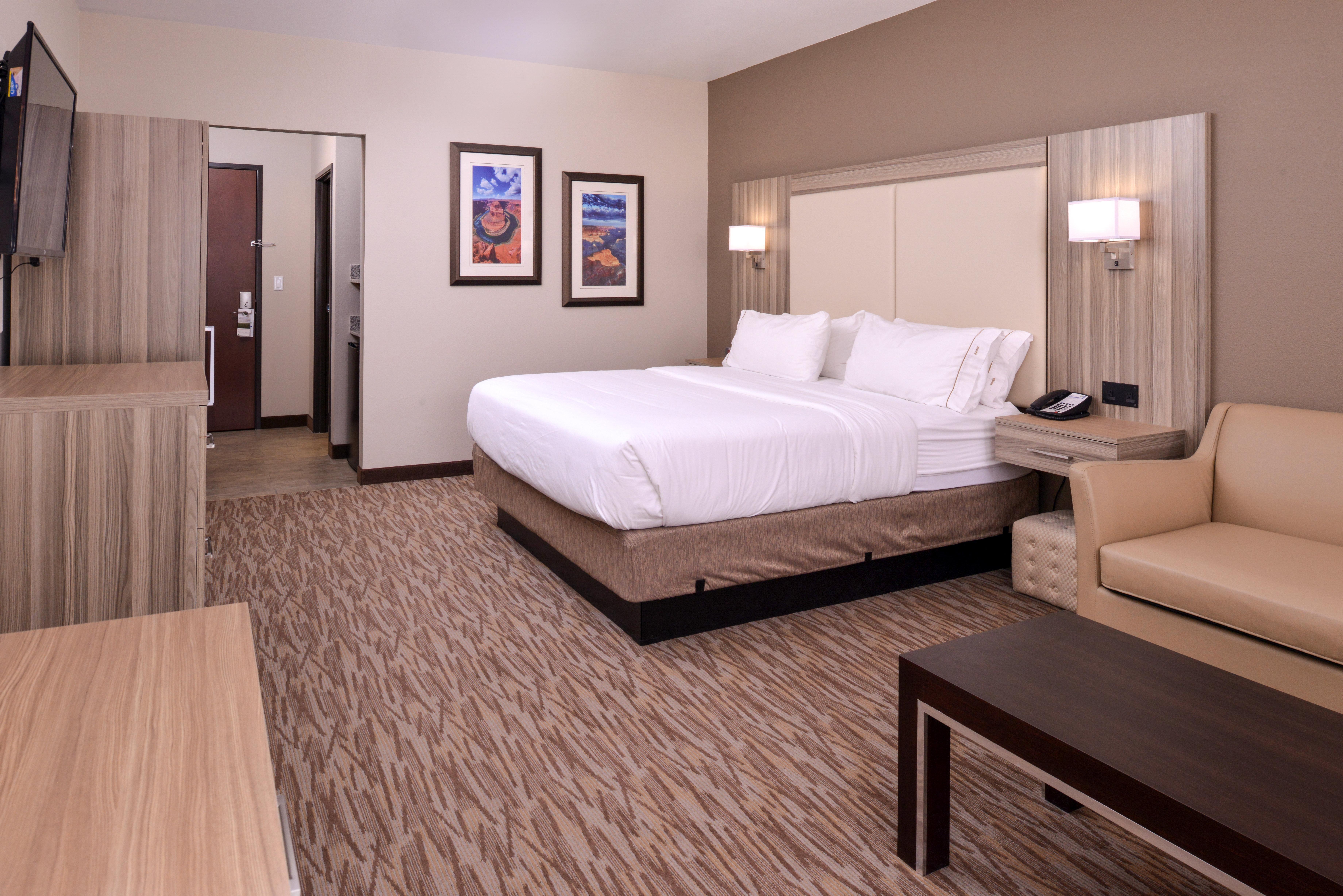 Holiday Inn Express & Suites Williams By Ihg Bagian luar foto