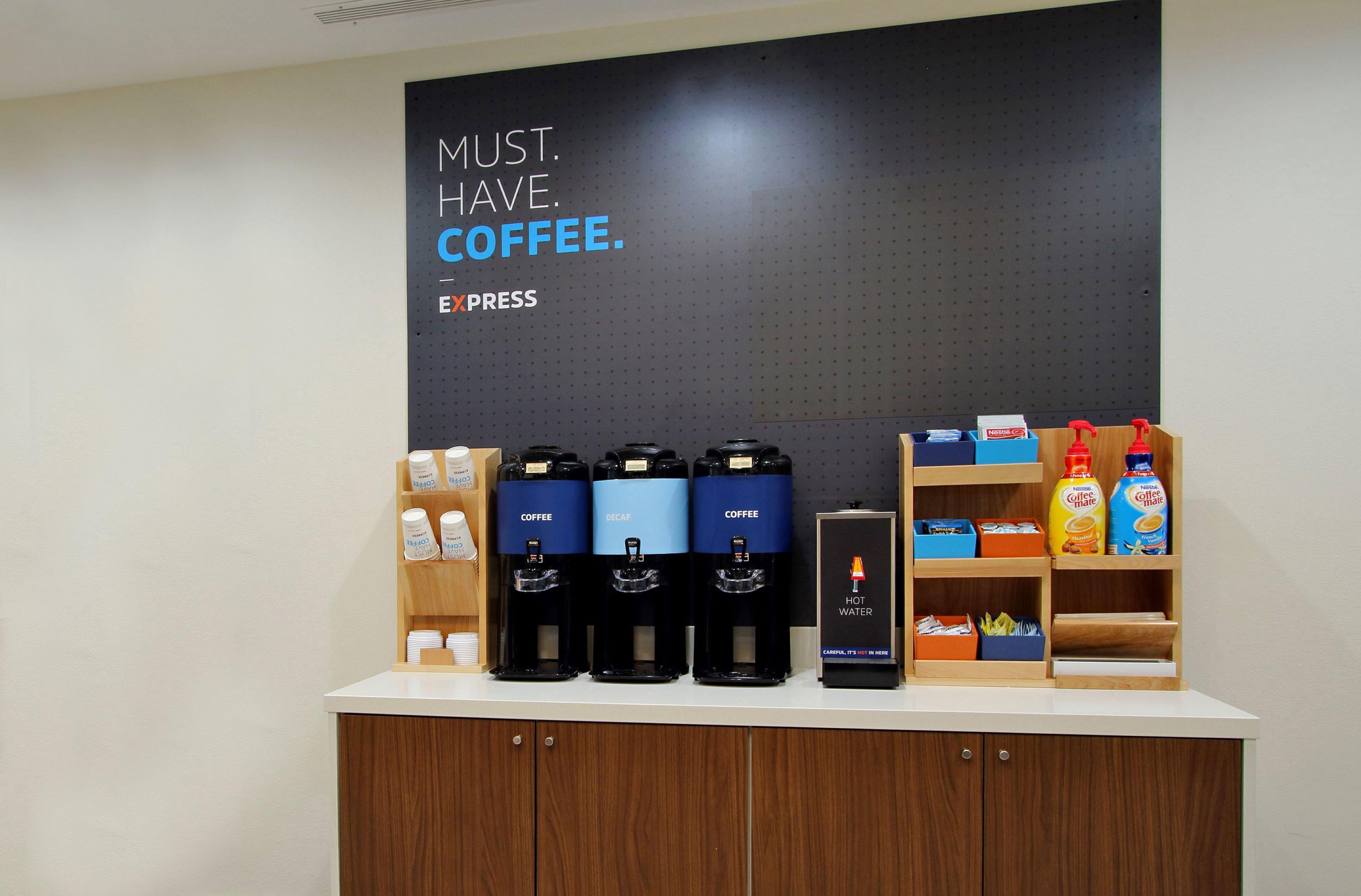 Holiday Inn Express & Suites Williams By Ihg Bagian luar foto