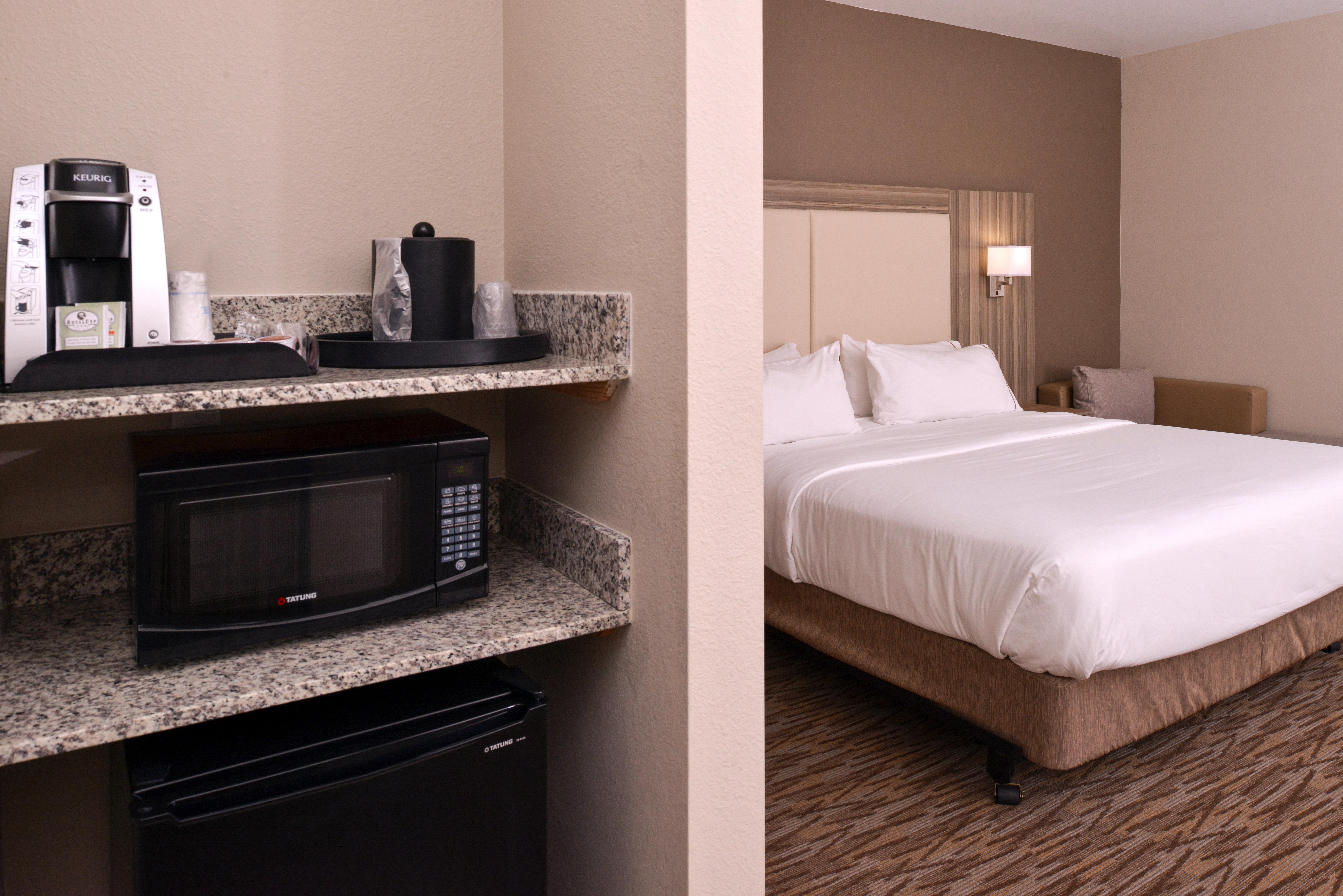Holiday Inn Express & Suites Williams By Ihg Bagian luar foto