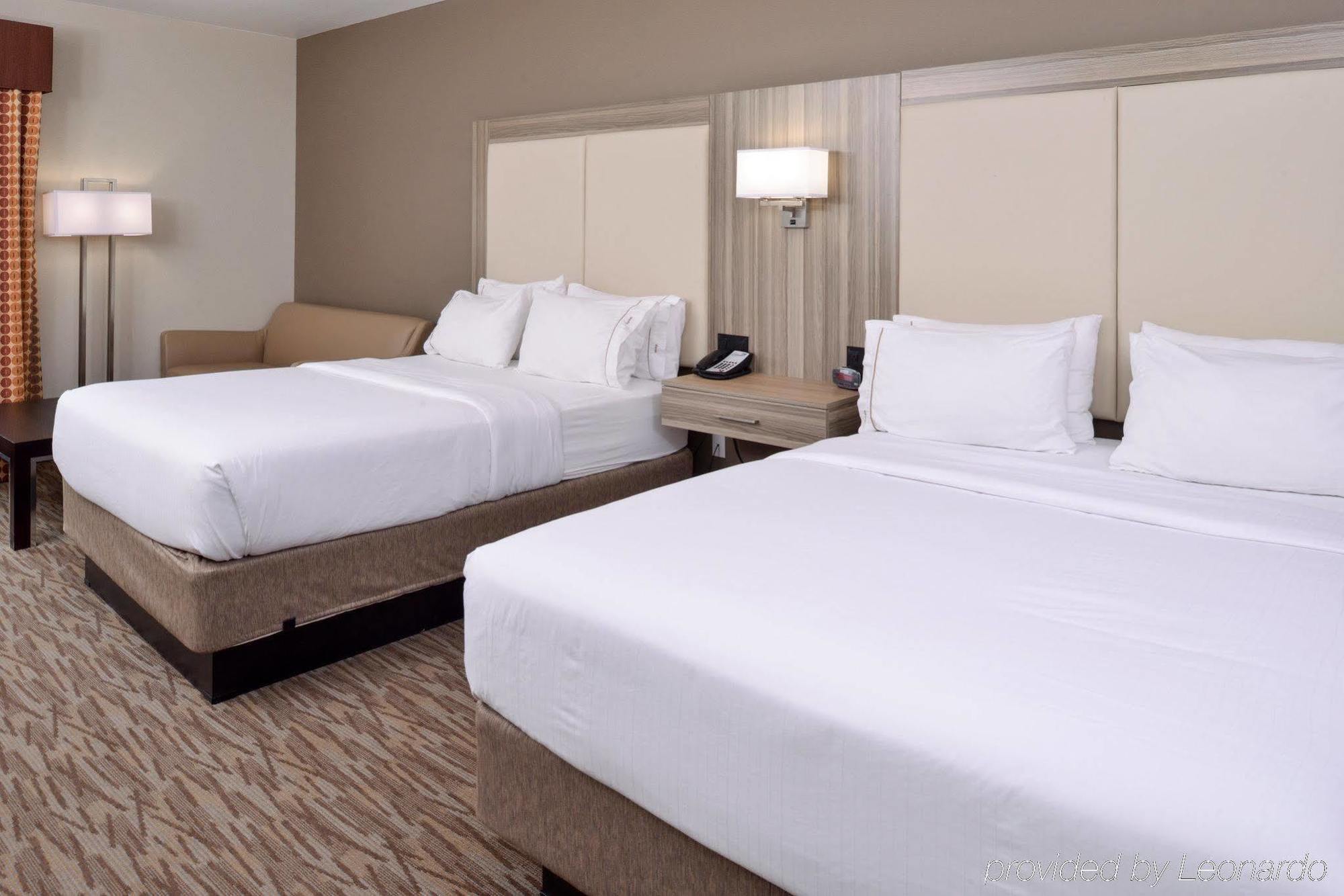 Holiday Inn Express & Suites Williams By Ihg Bagian luar foto
